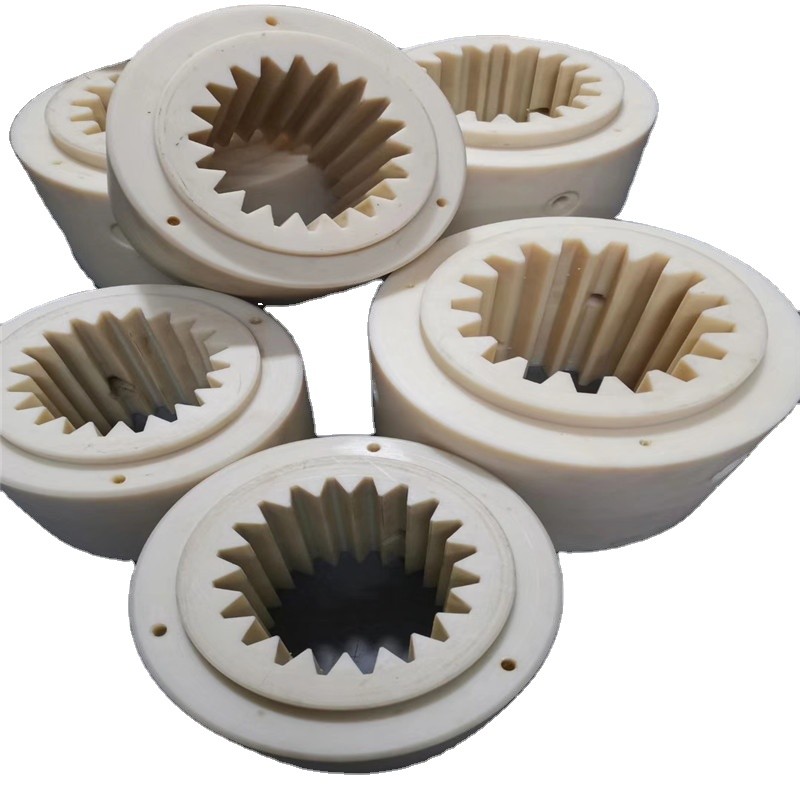 Sliding plastic gear transmission